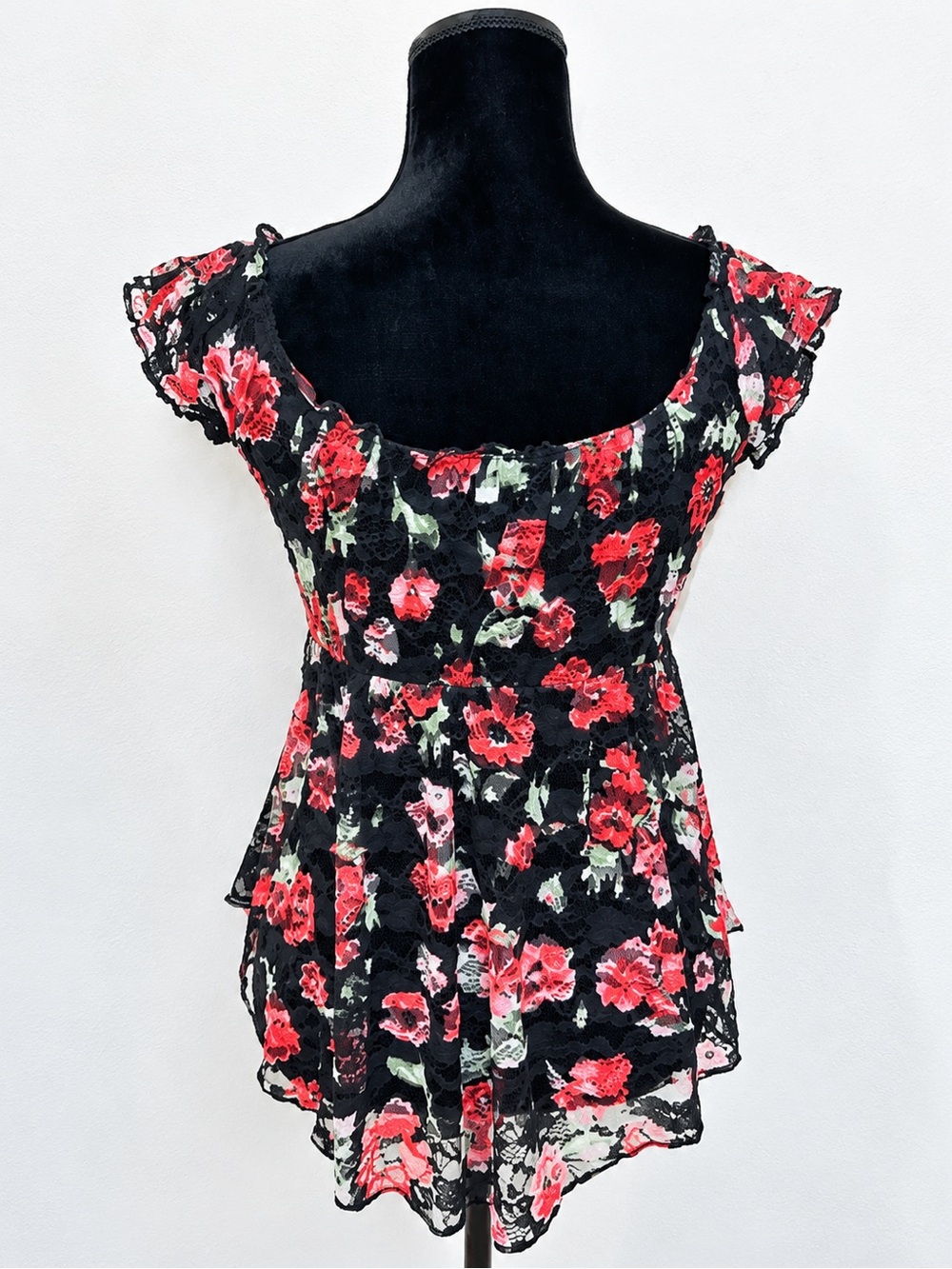 FLORAL LACE BLOUSE - Picture 7 of 11